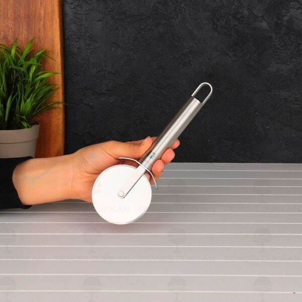 Zwilling Pro Pizza Kesici 18/10 Paslanmaz Çelik 20 cm 1002546