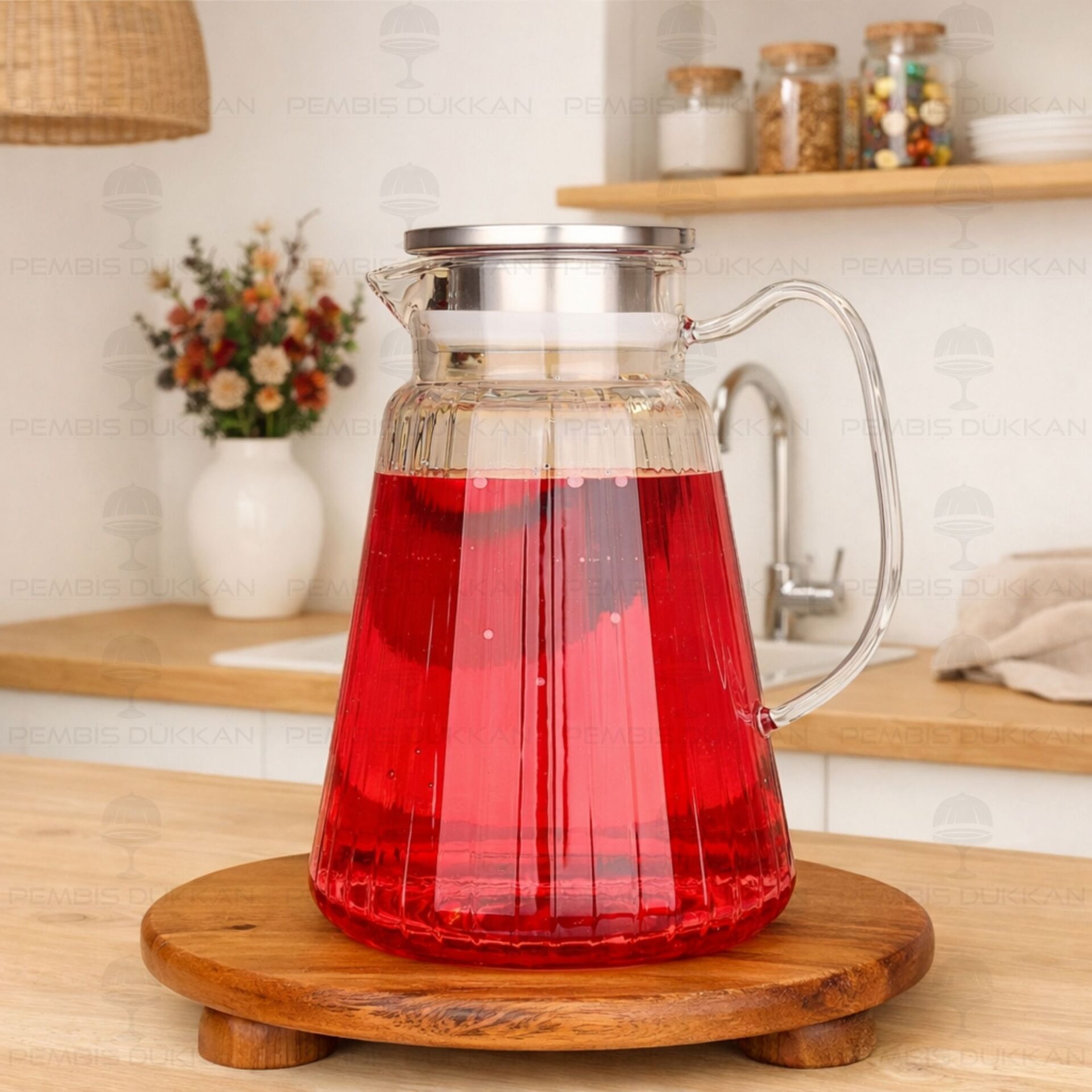 1800ml Çizgili, Metal Kapaklı Borosilikat Cam Sürahi (77005)
