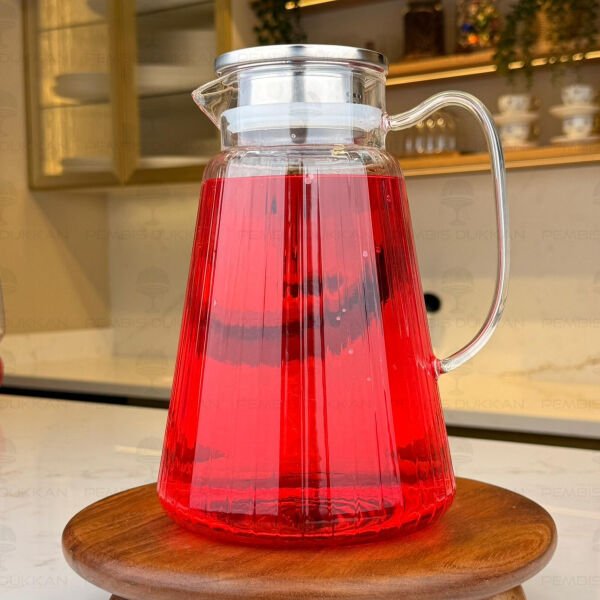 1800ml Çizgili, Metal Kapaklı Borosilikat Cam Sürahi (77005)