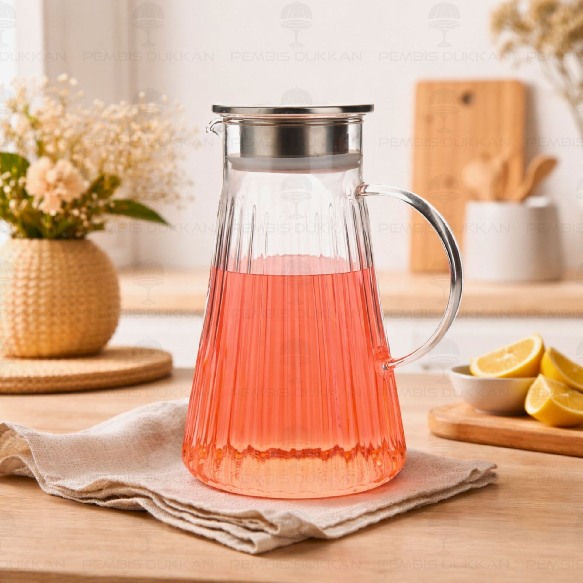 1800ml Piramis Çizgili, Metal Kapaklı Borosilikat Cam Sürahi (1j14)