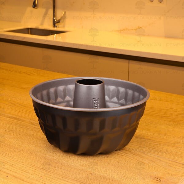 Kaiser Inspiration B Borulu Kek Kalıbı 22 cm